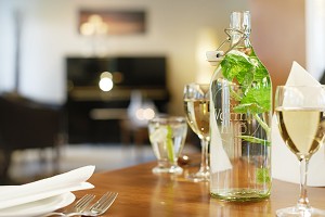 Get some refreshment at Hotel Varmahlid